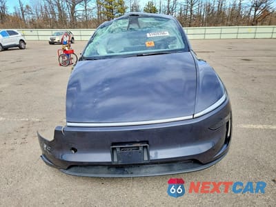 Piąte zdjęcie samochodu w środku: 2026 TESLA MODEL Y VIN:7SAYGDEE9TA446230 - miniatura