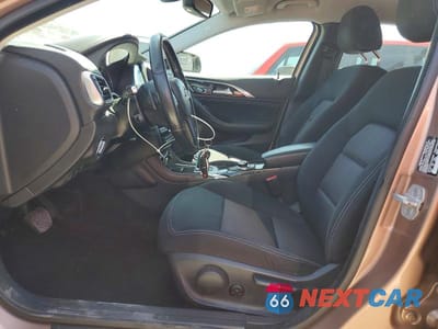 Zdjęcie 7 z 13 samochodu: 2018 INFINITI QX30 BASE VIN:SJKCH5CP8JA046289 - miniatura