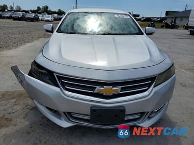 Piąte zdjęcie samochodu w środku: 2017 CHEVROLET IMPALA LT VIN:1G1105S33HU116203 - miniatura