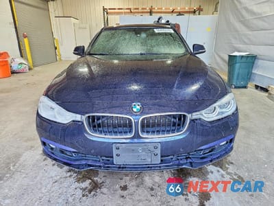 Piąte zdjęcie samochodu w środku: 2016 BMW 340 XI VIN:WBA8B7C54GK703092 - miniatura
