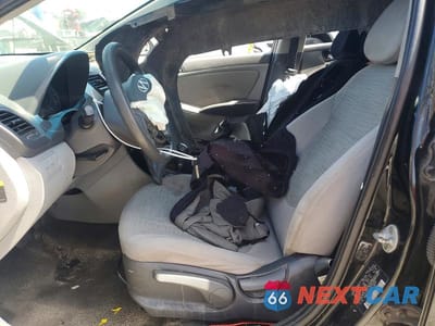 Zdjęcie 7 z 12 samochodu: 2016 HYUNDAI ACCENT SE VIN:KMHCT4AE1GU079652 - miniatura