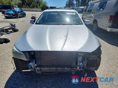 Piąte zdjęcie samochodu w środku: 2013 BMW 528 I VIN:WBAXG5C54DD234393 - miniatura