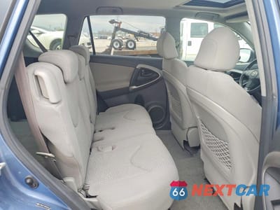 Zdjęcie 11 z 13 samochodu: 2008 TOYOTA RAV4 LIMITED VIN:JTMBK31V885069130 - miniatura