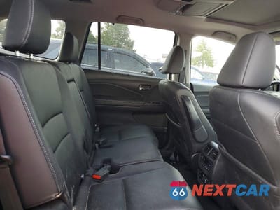 Zdjęcie 11 z 13 samochodu: 2019 HONDA PILOT TOURING VIN:5FNYF6H99KB089627 - miniatura
