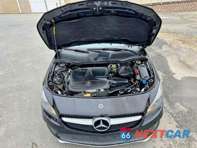 Zdjęcie 8 z 10 samochodu: 2018 MERCEDES-BENZ CLA 250 4MATIC VIN:WDDSJ4GB3JN565261 - miniatura