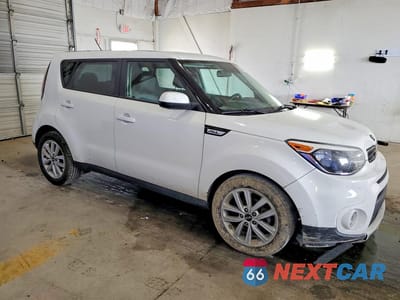 Czwarte zdjęcie samochodu z boku: 2018 KIA SOUL + VIN:KNDJP3A59J7902960 - miniatura