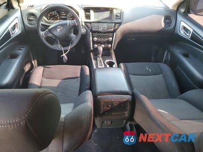 Zdjęcie 8 z 12 samochodu: 2018 NISSAN PATHFINDER S VIN:5N1DR2MM2JC662450 - miniatura