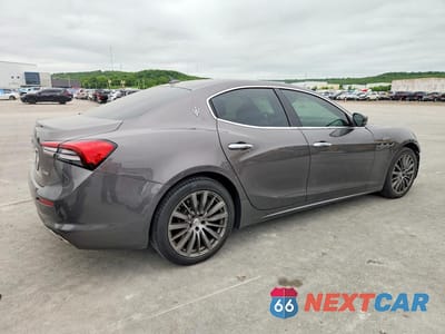 Trzecie zdjęcie samochodu z tyłu: 2022 MASERATI GHIBLI BASE VIN:ZAM57XSA0N1391079 - miniatura