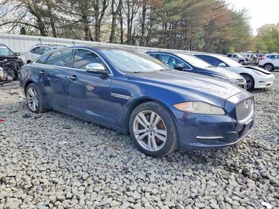 Czwarte zdjęcie samochodu z boku: 2013 JAGUAR XJL PORTFOLIO VIN:SAJWA2GB4DLV43870 - miniatura