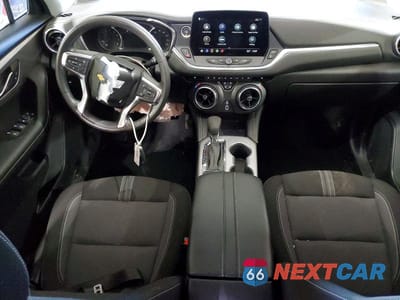 Zdjęcie 8 z 13 samochodu: 2025 CHEVROLET BLAZER 2LT VIN:3GNKBHR42SS128587 - miniatura