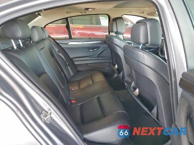 Zdjęcie 10 z 12 samochodu: 2011 BMW 535 XI VIN:WBAFU7C56BC778512 - miniatura