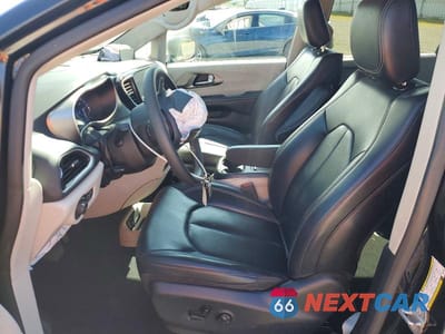 Zdjęcie 7 z 14 samochodu: 2023 CHRYSLER PACIFICA TOURING L VIN:2C4RC1BG7PR553355 - miniatura