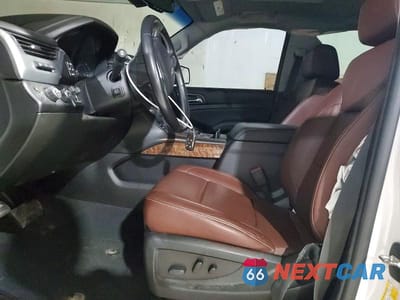 Zdjęcie 7 z 13 samochodu: 2019 CHEVROLET SUBURBAN K1500 PREMIER VIN:1GNSKJKJ7KR247018 - miniatura