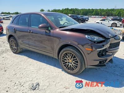 Czwarte zdjęcie samochodu z boku: 2018 PORSCHE CAYENNE VIN:WP1AA2A29JKA06039 - miniatura