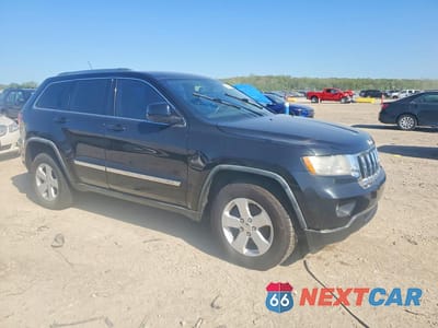 Czwarte zdjęcie samochodu z boku: 2011 JEEP GRAND CHEROKEE VIN:1J4RR4GG7BC542537 - miniatura