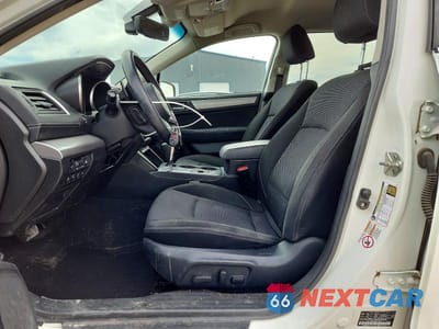 Zdjęcie 7 z 12 samochodu: 2018 SUBARU OUTBACK 2.5I PREMIUM VIN:4S4BSAFCXJ3293069 - miniatura