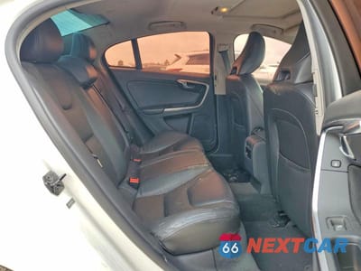 Zdjęcie 11 z 14 samochodu: 2013 VOLVO S60 T5 VIN:YV1612FS7D1213873 - miniatura