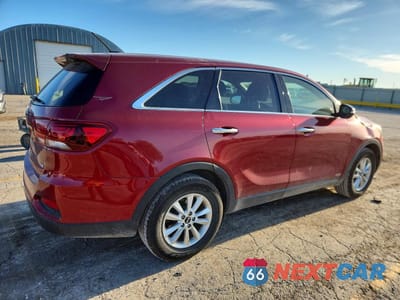 Trzecie zdjęcie samochodu z tyłu: 2019 KIA SORENTO LX VIN:5XYPGDA38KG506019 - miniatura