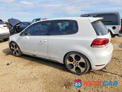 Drugie zdjęcie samochodu z przodu: 2010 VOLKSWAGEN GTI VIN:WVWEV7AJ8AW395647 - miniatura