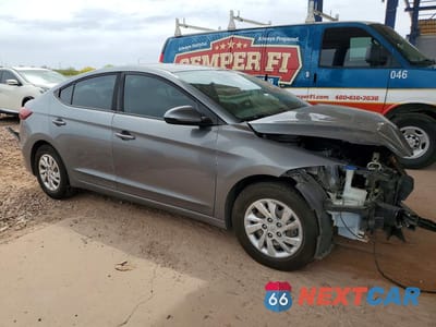 Czwarte zdjęcie samochodu z boku: 2018 HYUNDAI ELANTRA SE VIN:KMHD74LF2JU449769 - miniatura