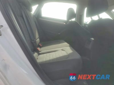 Zdjęcie 10 z 12 samochodu: 2021 VOLKSWAGEN PASSAT S VIN:1VWAA7A39MC015892 - miniatura