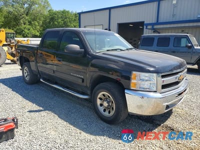 Czwarte zdjęcie samochodu z boku: 2013 CHEVROLET SILVERADO K1500 LS VIN:3GCPKREA7DG203807 - miniatura