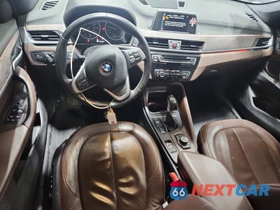 Zdjęcie 8 z 12 samochodu: 2017 BMW X1 XDRIVE28I VIN:WBXHT3C35H5F68430 - miniatura