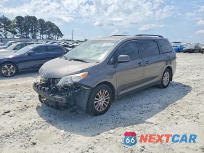 2015 TOYOTA SIENNA LE 8-PASSENGER 5TDKK3DC8FS573131 - główne zdjęcie licytacji z USA - miniatura