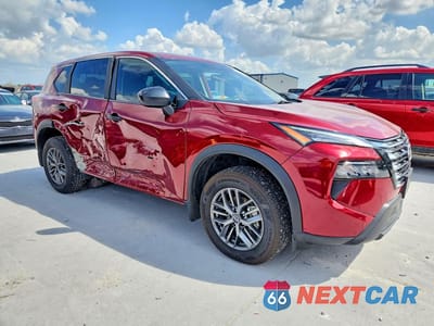 Czwarte zdjęcie samochodu z boku: 2026 NISSAN ROGUE S VIN:5N1BT3AA2TC675095 - miniatura