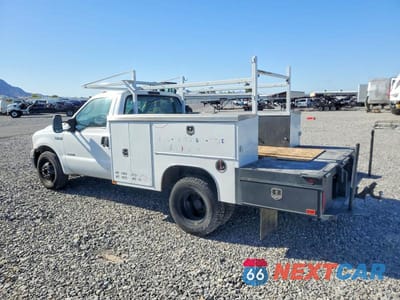 Trzecie zdjęcie samochodu z tyłu: 2006 FORD F350 SUPER DUTY VIN:1FDWF36P36EA66726 - miniatura