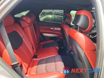 Zdjęcie 10 z 12 samochodu: 2023 GENESIS GV70 2.5T STANDARD VIN:KMUMADTB7PU123913 - miniatura