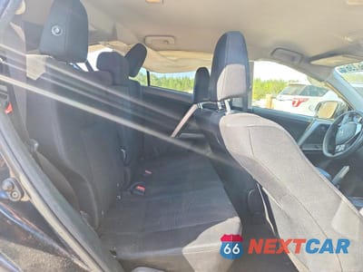 Zdjęcie 10 z 12 samochodu: 2018 TOYOTA RAV4 LE VIN:JTMZFREV0JJ724457 - miniatura