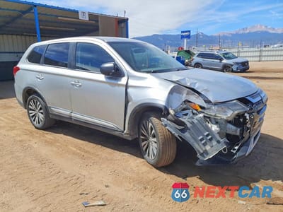 Czwarte zdjęcie samochodu z boku: 2020 MITSUBISHI OUTLANDER SE VIN:JA4AZ3A36LZ017545 - miniatura