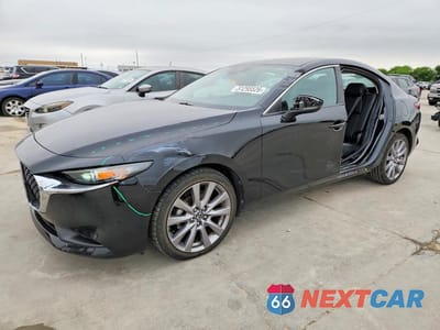 2021 MAZDA 3 SELECT JM1BPABL3M1321368 - główne zdjęcie licytacji z USA - miniatura