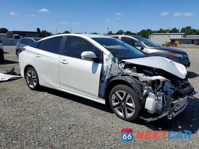Czwarte zdjęcie samochodu z boku: 2016 TOYOTA PRIUS THREE TOURING VIN:JTDKARFU4G3518321 - miniatura