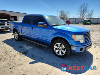 Czwarte zdjęcie samochodu z boku: 2010 FORD F150 SUPERCREW VIN:1FTFW1CVXAKB85637 - miniatura
