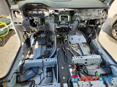 Zdjęcie 8 z 12 samochodu: 2025 VOLVO XC90 ULTRA VIN:YV4062PG5S1380475 - miniatura