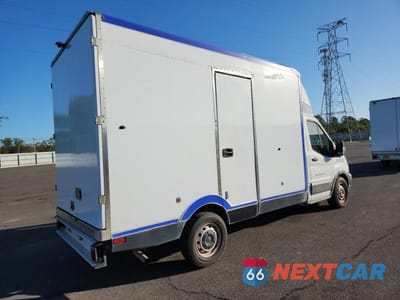 Trzecie zdjęcie samochodu z tyłu: 2021 FORD TRANSIT T-350 HD REFRIGERATED TRUCK VIN:1FDBW5Z88MKA84359 - miniatura