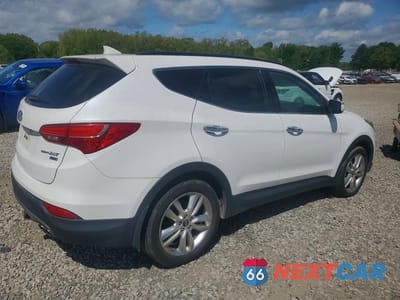Trzecie zdjęcie samochodu z tyłu: 2014 HYUNDAI SANTA FE SPORT 2.0T VIN:5XYZWDLA8EG145242 - miniatura