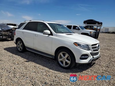 Czwarte zdjęcie samochodu z boku: 2019 MERCEDES-BENZ GLE 400 4MATIC VIN:4JGDA5GB7KB212478 - miniatura