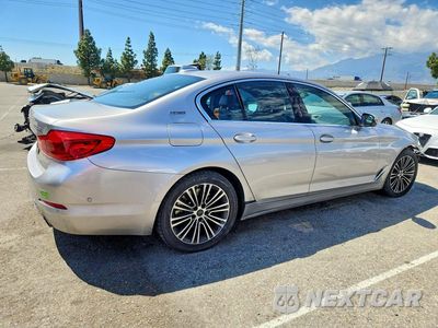 Trzecie zdjęcie samochodu z tyłu: 2019 BMW 530E VIN:WBAJA9C55KB398663 - miniatura