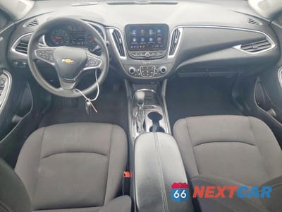 Zdjęcie 8 z 13 samochodu: 2023 CHEV MALIBU VIN:1G1ZD5ST4PF226459 - miniatura