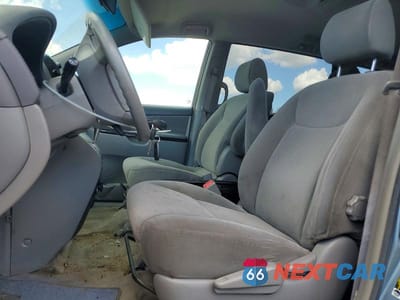 Zdjęcie 7 z 13 samochodu: 2005 TOYOTA SIENNA VIN:5TDZA23C15S352949 - miniatura