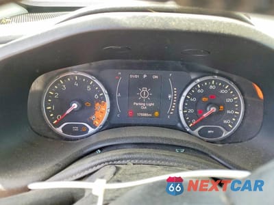 Zdjęcie 9 z 12 samochodu: 2015 JEEP RENEGADE LATITUDE VIN:ZACCJBBT0FPB64435 - miniatura