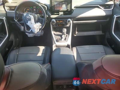 Zdjęcie 8 z 13 samochodu: 2019 TOYOTA RAV4 XLE VIN:JTMP1RFV8KD509042 - miniatura