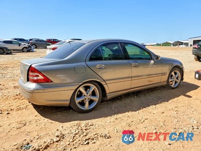 Trzecie zdjęcie samochodu z tyłu: 2006 MERCEDES-BENZ C 230 VIN:WDBRF52H66F746284 - miniatura