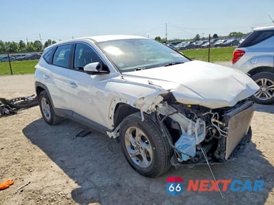 Czwarte zdjęcie samochodu z boku: 2023 HYUNDAI TUCSON SE VIN:5NMJACAE8PH275333 - miniatura