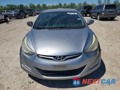 Piąte zdjęcie samochodu w środku: 2016 HYUNDAI ELANTRA SE VIN:5NPDH4AE0GH694083 - miniatura