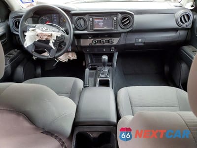 Zdjęcie 8 z 12 samochodu: 2018 TOYOTA TACOMA SR VIN:5TFAX5GNXJX106284 - miniatura