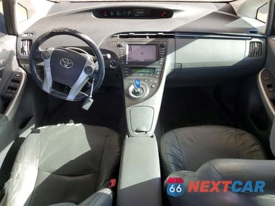 Zdjęcie 8 z 12 samochodu: 2010 TOYOTA PRIUS I VIN:JTDKN3DU8A0081758 - miniatura